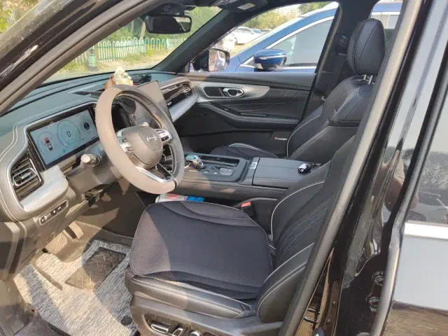 GAC Trumpchi GS8 — Фото автомобиля 7