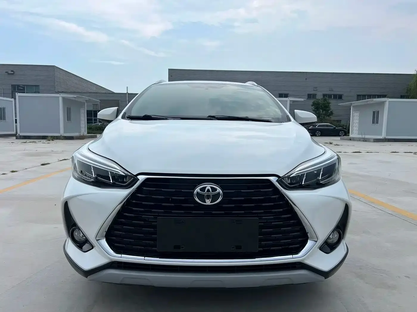 Toyota YARiS L Zhi Xuan 2022 Zhi Xuan X 1.5L CVT Luxury PLUS Edition — Фото автомобиля 2