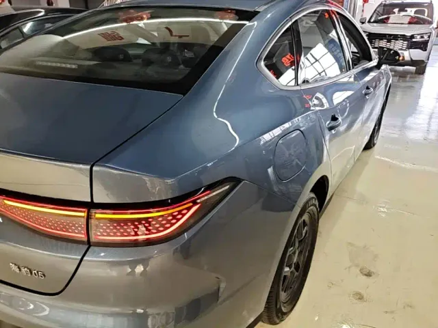 BYD Seal 05 DM-i — Фото автомобиля 6