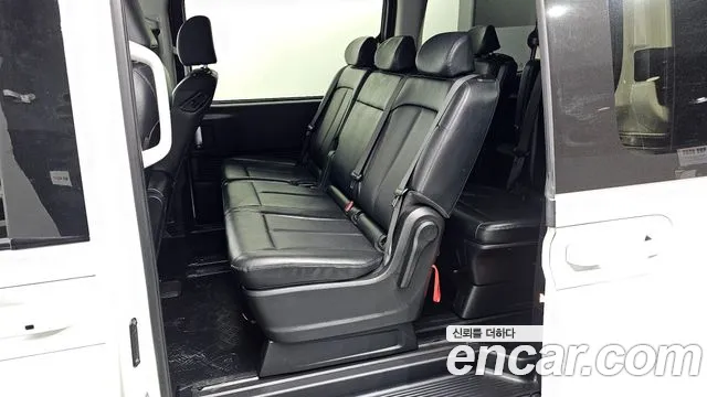 Hyundai Staria Staria Tourer 11 мест — Фото автомобиля 11