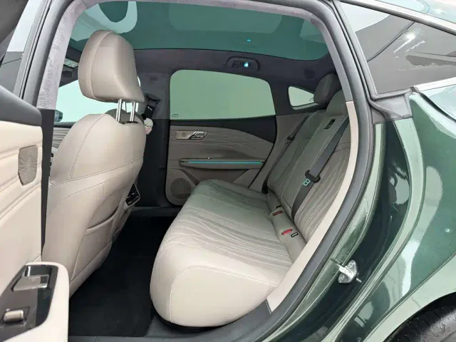 Geely Galaxy Xingyao 8 — Фото автомобиля 22