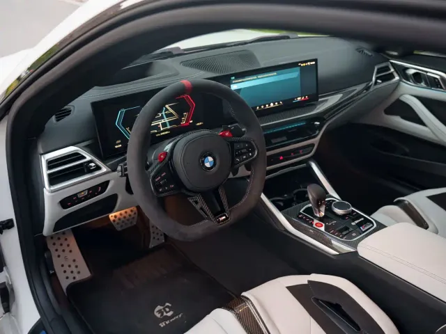 BMW M4 — Фото автомобиля 9