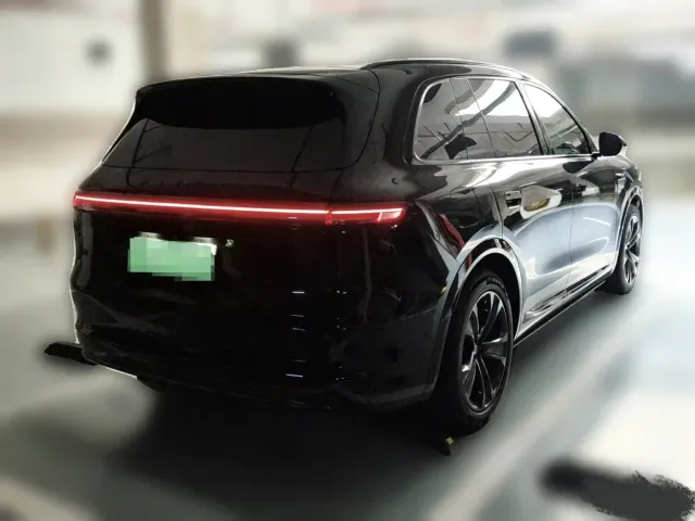 Aito M7 — Фото автомобиля 9