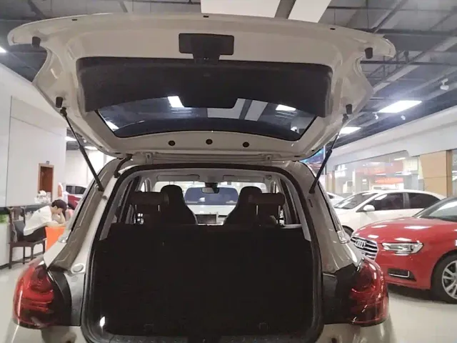 Wuling Bingo — Фото автомобиля 18
