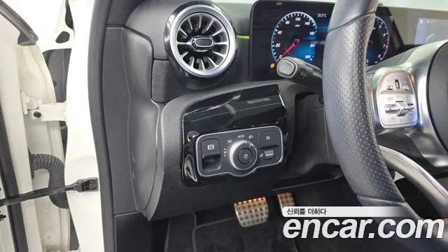 Mercedes-Benz A-Class W177 — Фото автомобиля 27