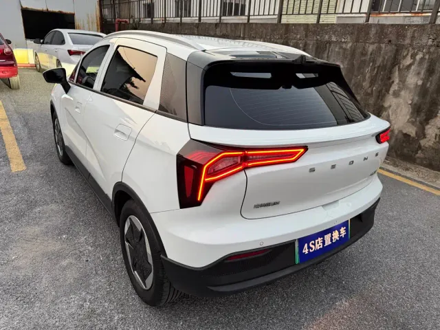 Geely Geometry E Firefly — Фото автомобиля 4