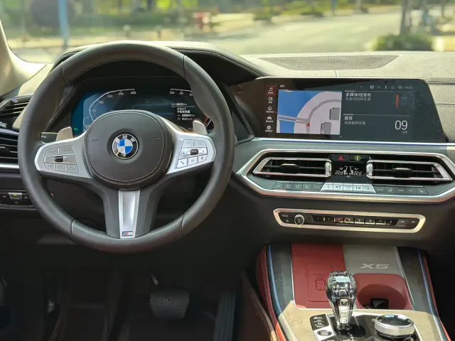 BMW X5 — Фото автомобиля 7