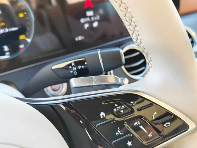 Mercedes-Benz E-Class — Фото автомобиля 9