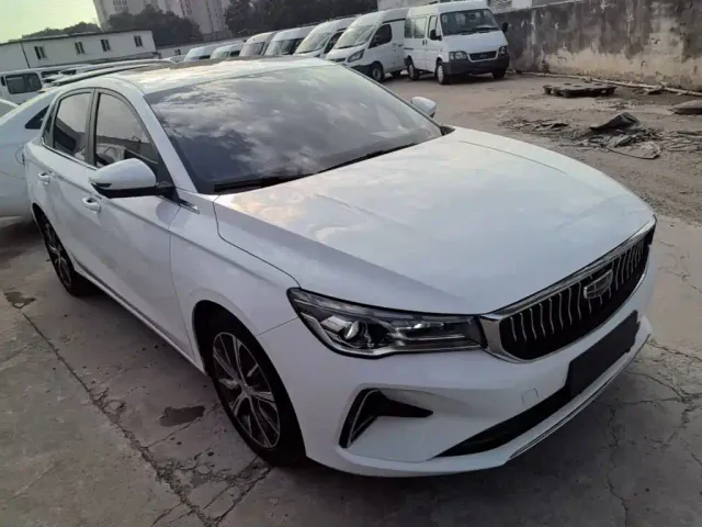 Geely Emgrand — Фото автомобиля 3