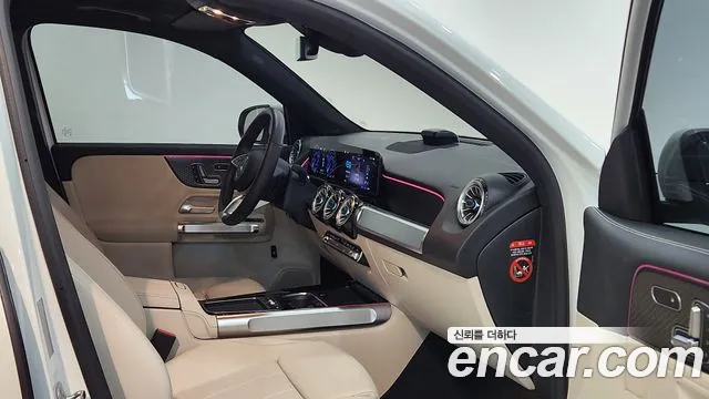 Mercedes-Benz EQB — Фото автомобиля 10
