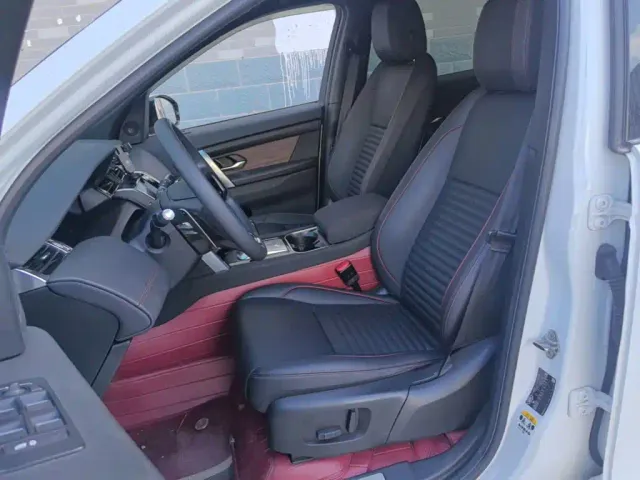 Land Rover Discovery Sport — Фото автомобиля 14
