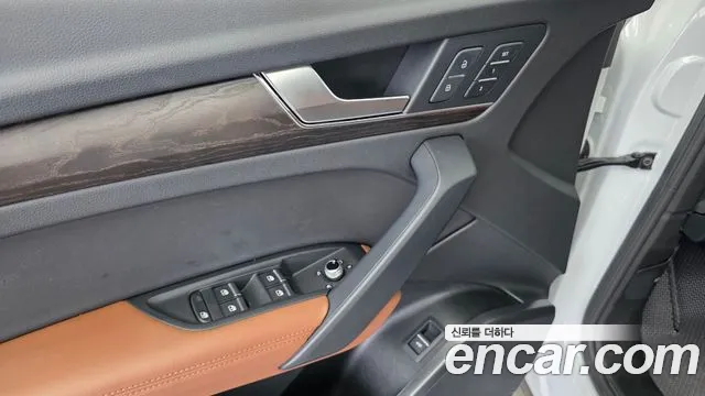 Audi Q5 45 TFSI quattro Sportback Premium — Фото автомобиля 27