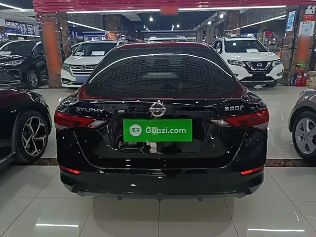 Nissan Sylphy — Фото автомобиля 5