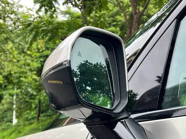 Volvo EM90 — Фото автомобиля 24
