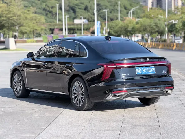 Hongqi H5 — Фото автомобиля 6