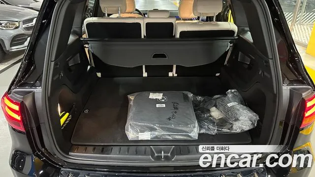 Mercedes-Benz EQB — Фото автомобиля 13
