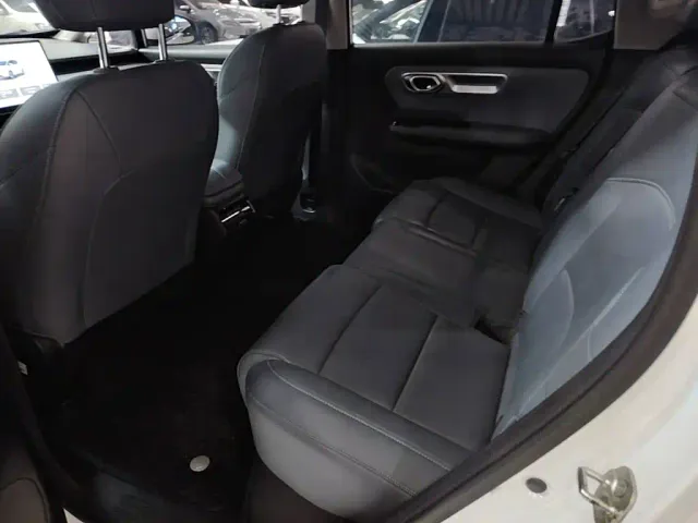 GAC Aion Y — Фото автомобиля 16