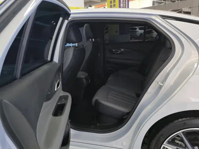GAC Trumpchi Emkoo — Фото автомобиля 11