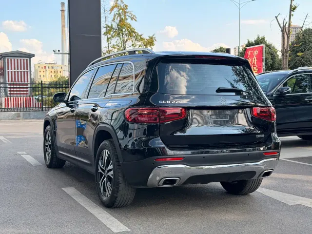 Mercedes-Benz GLB-Class — Фото автомобиля 10