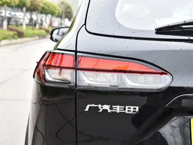 Toyota Frontlander — Фото автомобиля 16