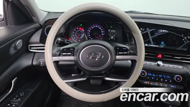 Hyundai AVANTE Avante (CN7) — Фото автомобиля 15
