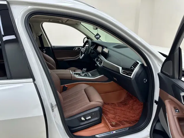 BMW X5 — Фото автомобиля 13