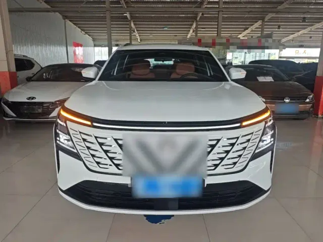 Changan CS75 Plus — Фото автомобиля 2