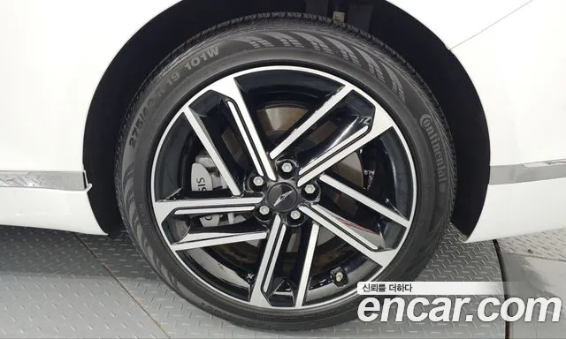 Genesis G80 RG3 — Фото автомобиля 6