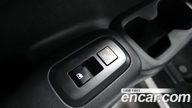 Hyundai Santafe — Фото автомобиля 8