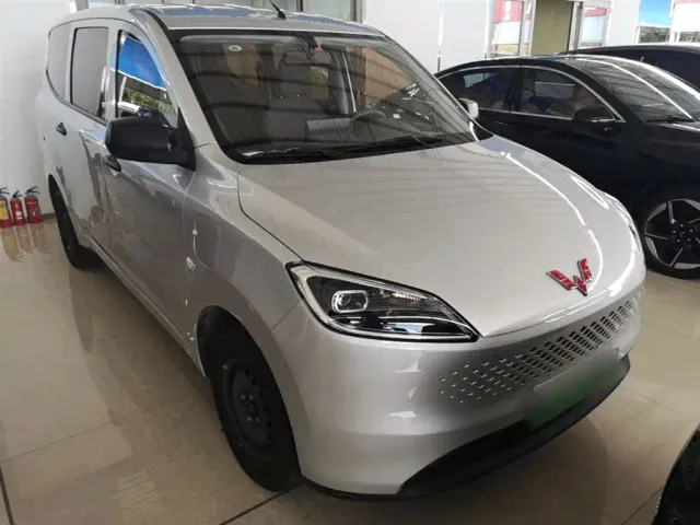 Wuling Hongguang — Фото автомобиля 3