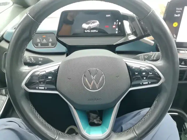 Volkswagen ID.3 — Фото автомобиля 10