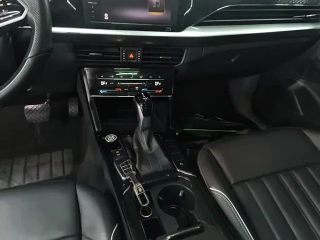 Volkswagen Passat — Фото автомобиля 13