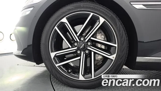 Genesis G80 RG3 — Фото автомобиля 5