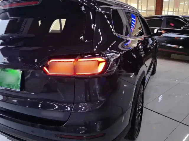 Chery Tiggo 8 — Фото автомобиля 7