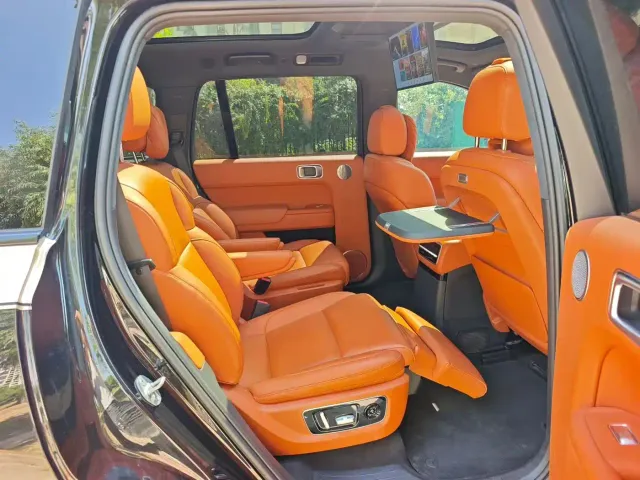 Li Auto L9 — Фото автомобиля 6