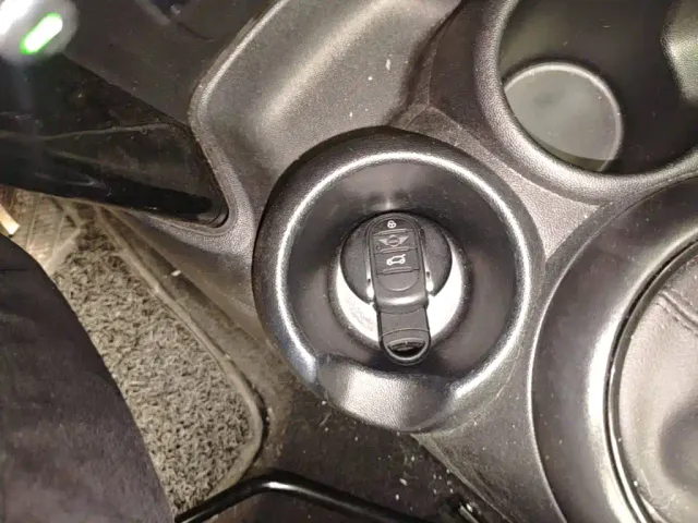 MINI Hatch — Фото автомобиля 8