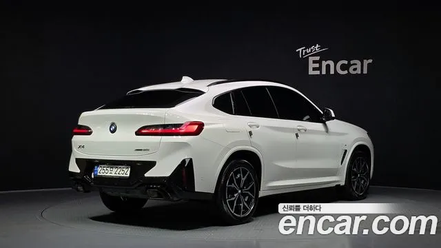 BMW X4 xDrive20i M Sport — Фото автомобиля 2
