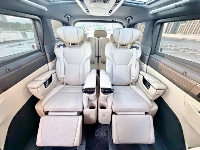Toyota Alphard — Фото автомобиля 9