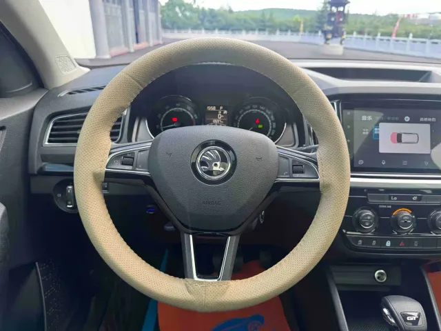 Skoda Kamiq — Фото автомобиля 15
