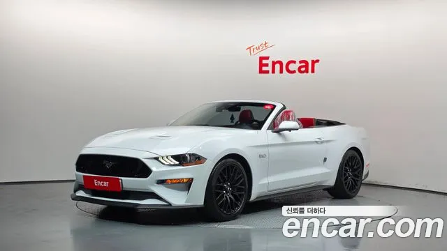Фотография автомобиля — Ford Mustang