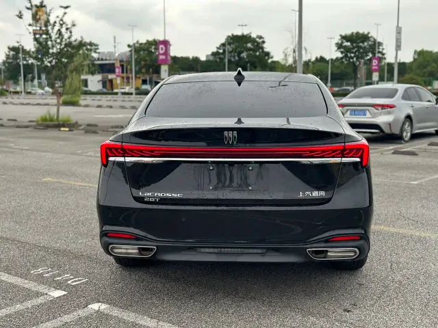 Buick LaCrosse — Фото автомобиля 13