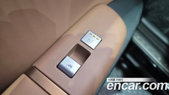 Hyundai Grandeur GN7 — Фото автомобиля 18