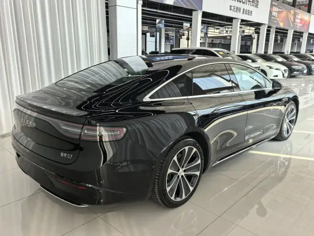 Luxeed S7 — Фото автомобиля 9