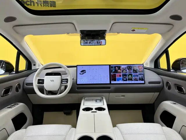 Li Auto i8 — Фото автомобиля 11