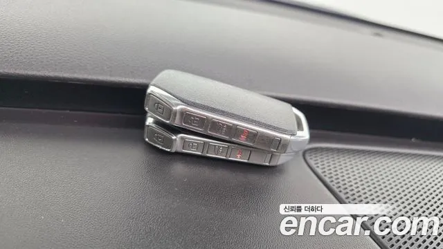 Kia Canival Carnival 4 поколение Бензин 9 мест Prestige — Фото автомобиля 17