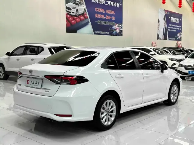 Toyota Corolla — Фото автомобиля 4