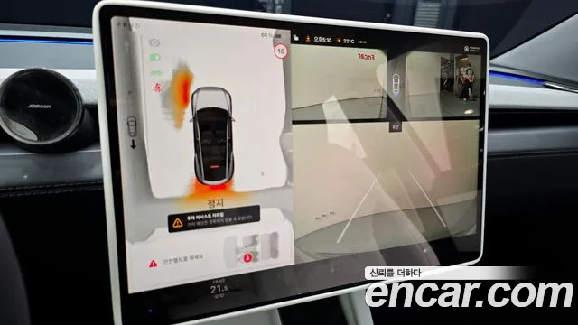 Tesla Model Y — Фото автомобиля 22