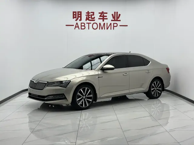 Фотография автомобиля — Skoda Superb