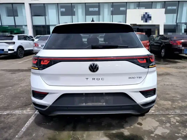 Volkswagen T-Roc — Фото автомобиля 5