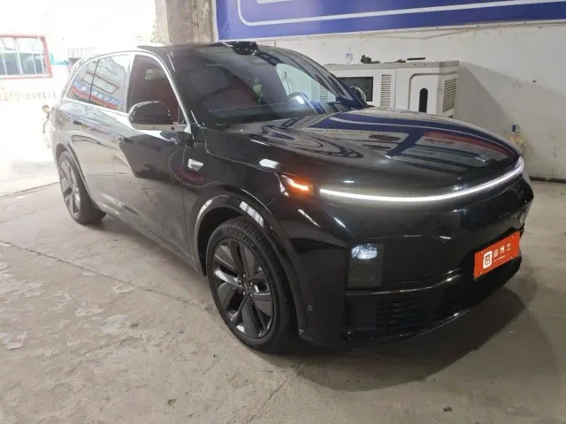 Li Auto L7 — Фото автомобиля 2
